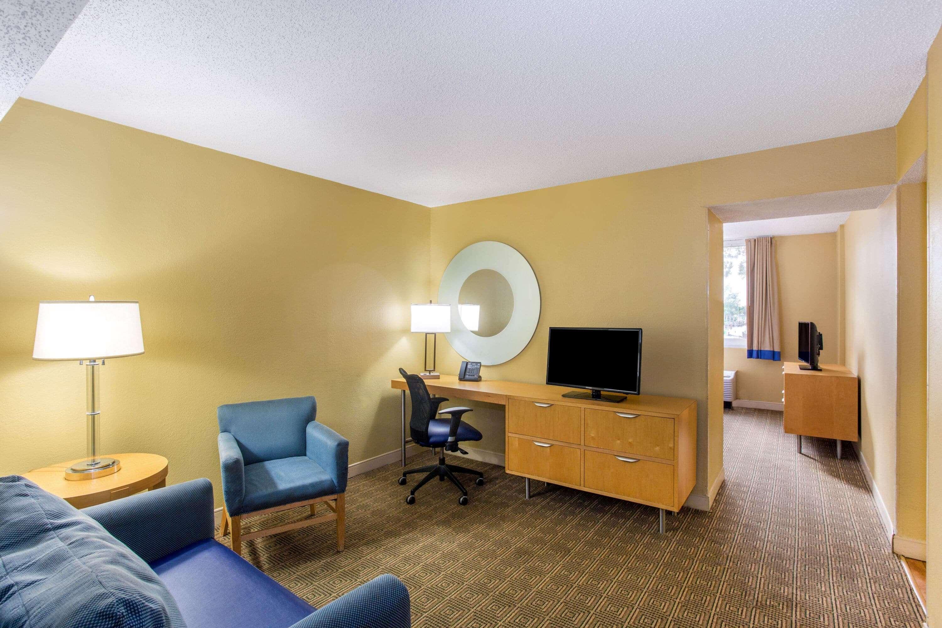 La Quinta By Wyndham Sarasota Downtown Hotel Luaran gambar
